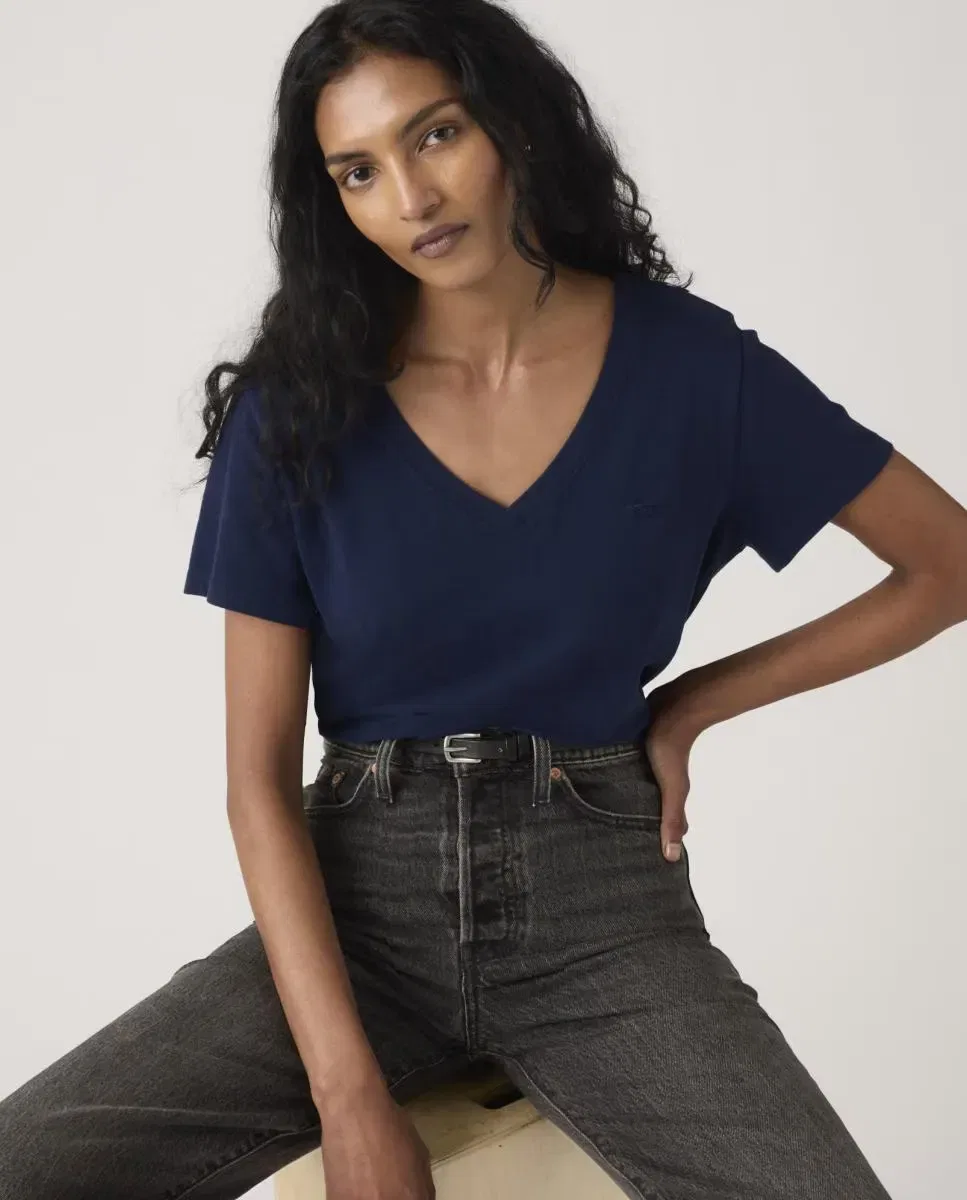 Женская футболка с V-образным вырезом Levi's, Navy Blue — фото 4