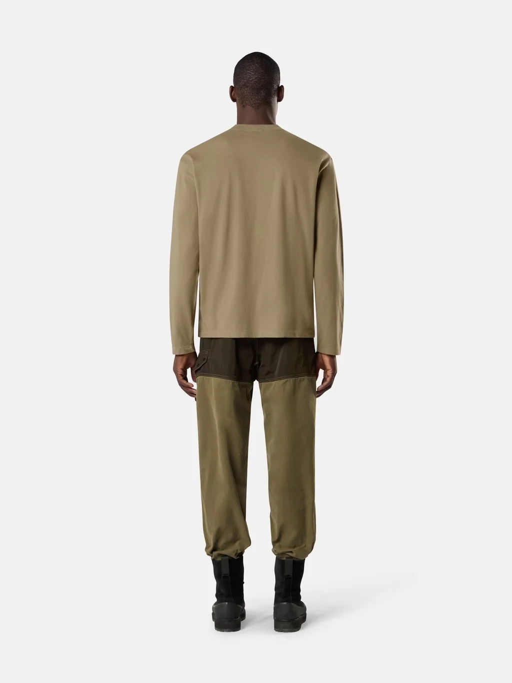 Мужской лонгслив Stone Island Regular Fit With Tonal Compass Logo Patch, военный зеленый — фото 3
