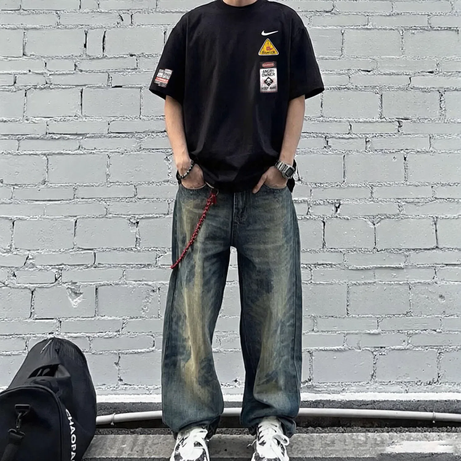 Женская футболка с принтом Nike Sportswear Essentials, Black — фото 4