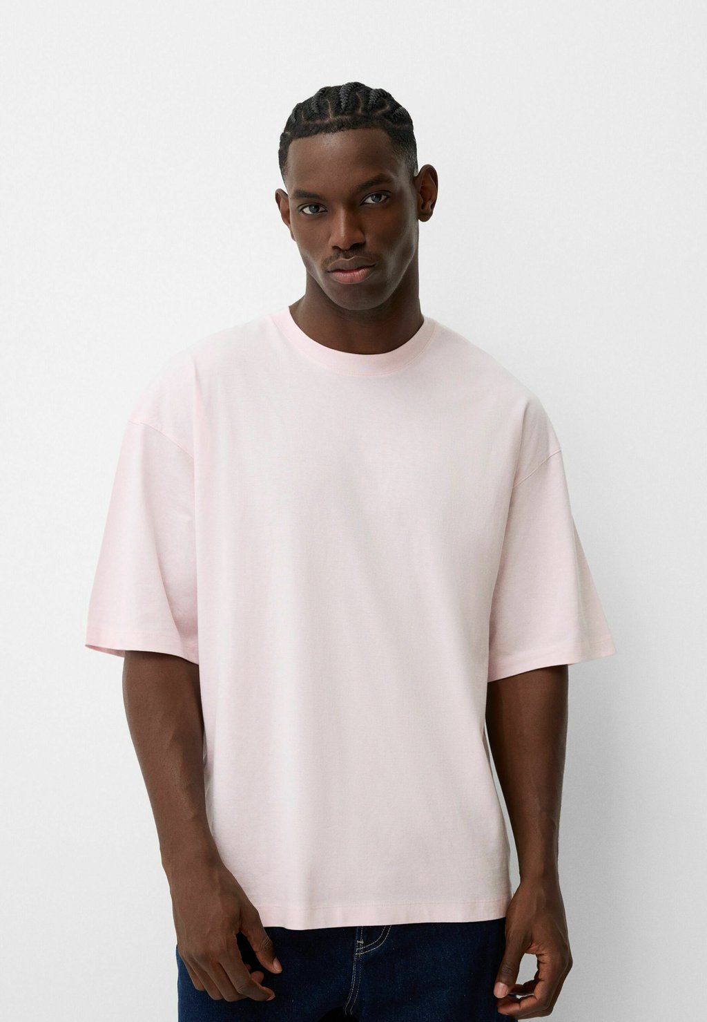 

Базовая футболка Bershka, светло-розовый