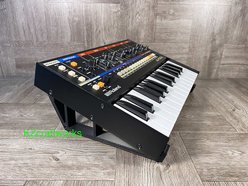 

Угловая подставка 18º для контроллера Roland Boutique K-25M - цвет ЧЕРНЫЙ - от производителя KZcraftworks - продавец в США K-25m Boutique Series