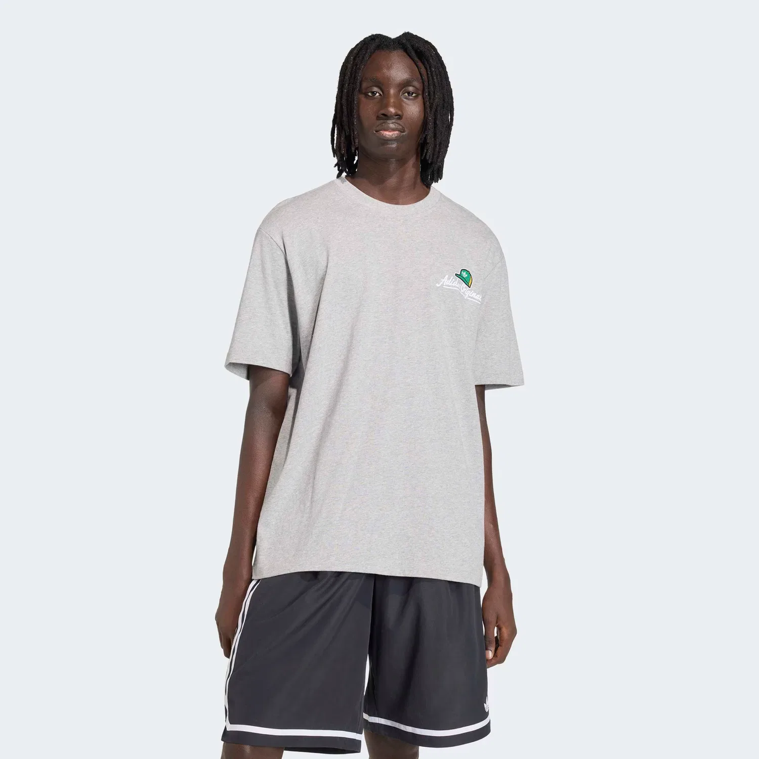 Футболка Adidas Originals серого цвета — фото 2