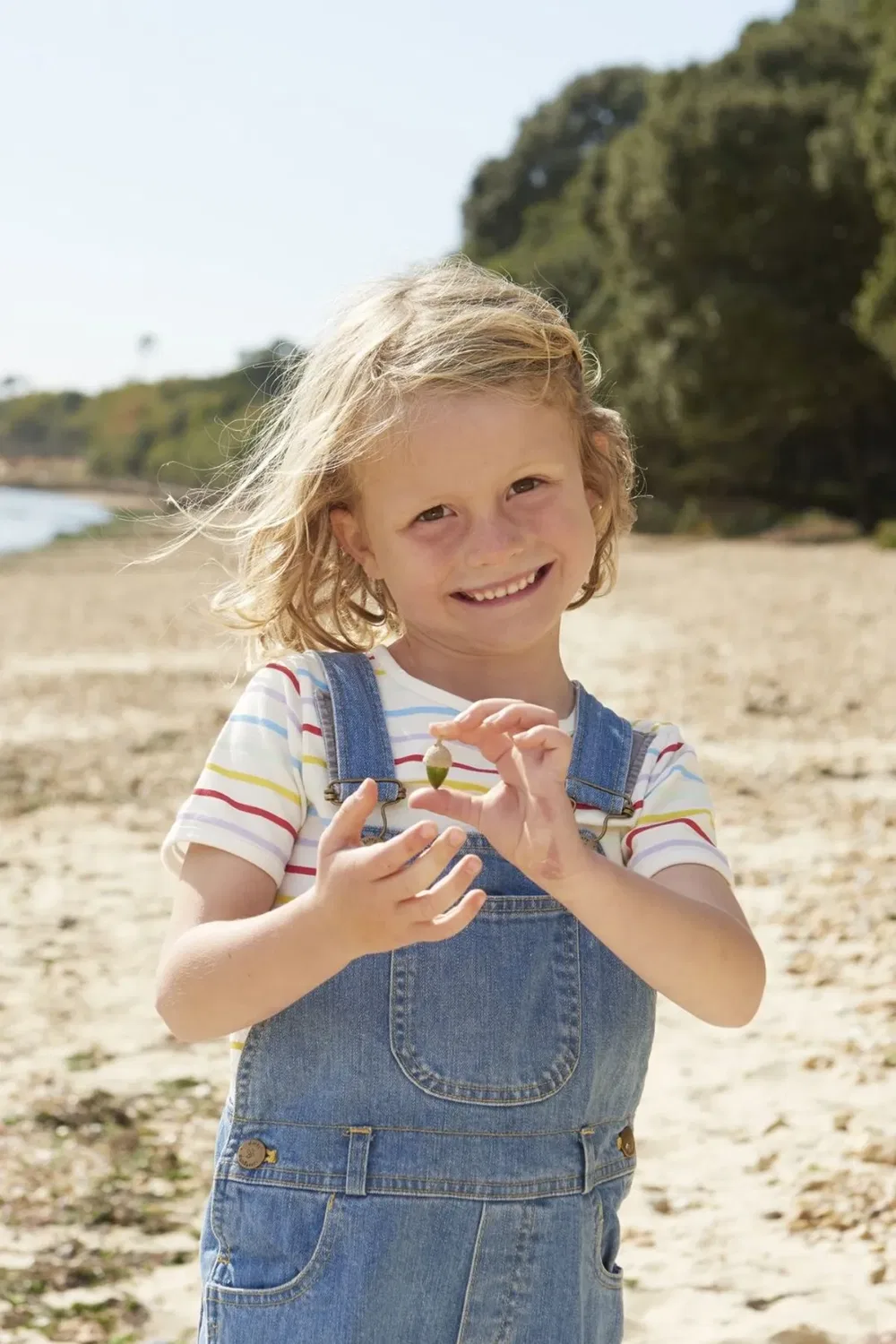 Детская футболка с радужными полосами Rainbow Stripe Dotty Dungarees, Multi — фото 3
