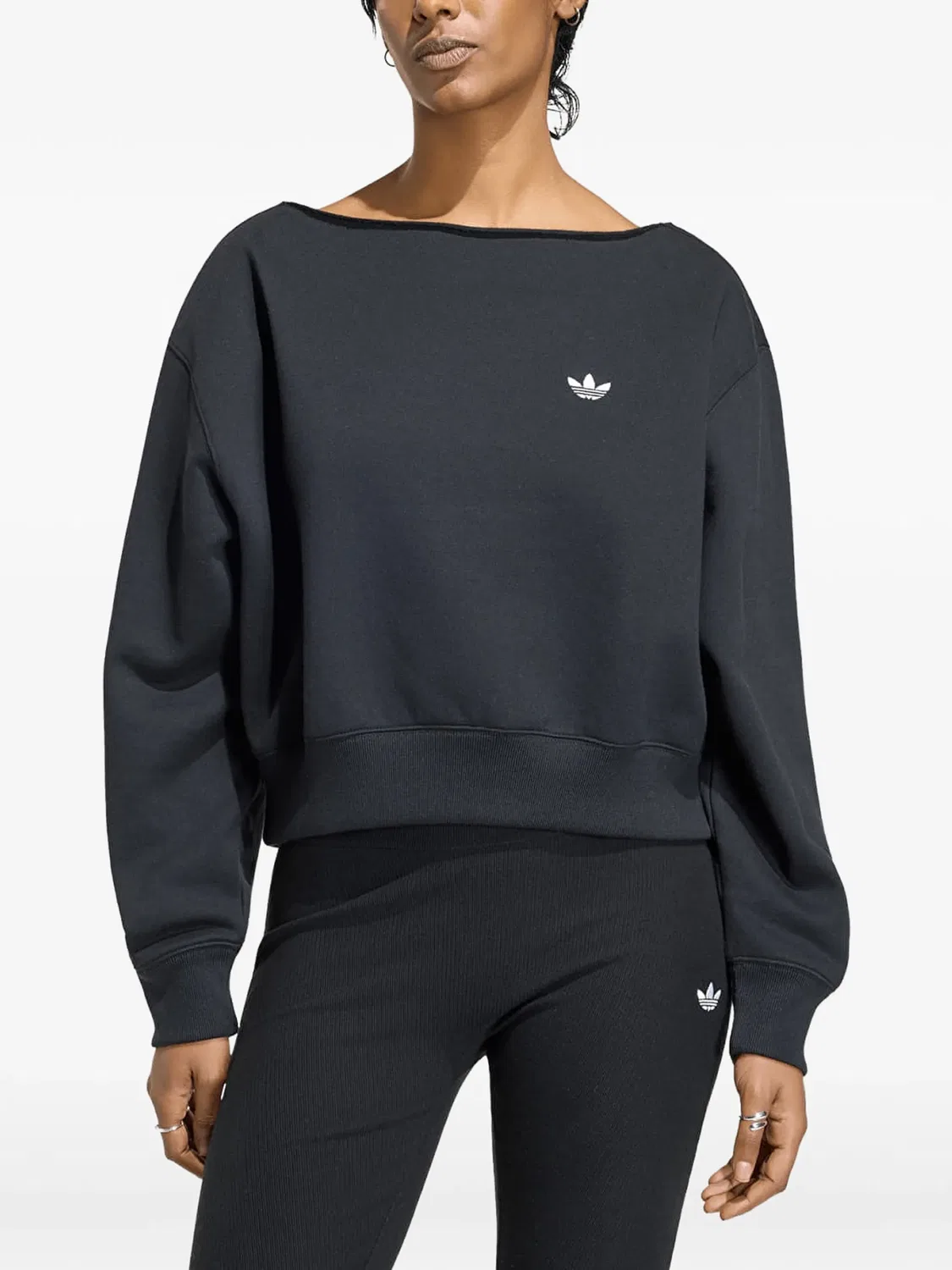 Флисовая толстовка с вырезом-лодочкой Essentials Adidas, черный — фото 3