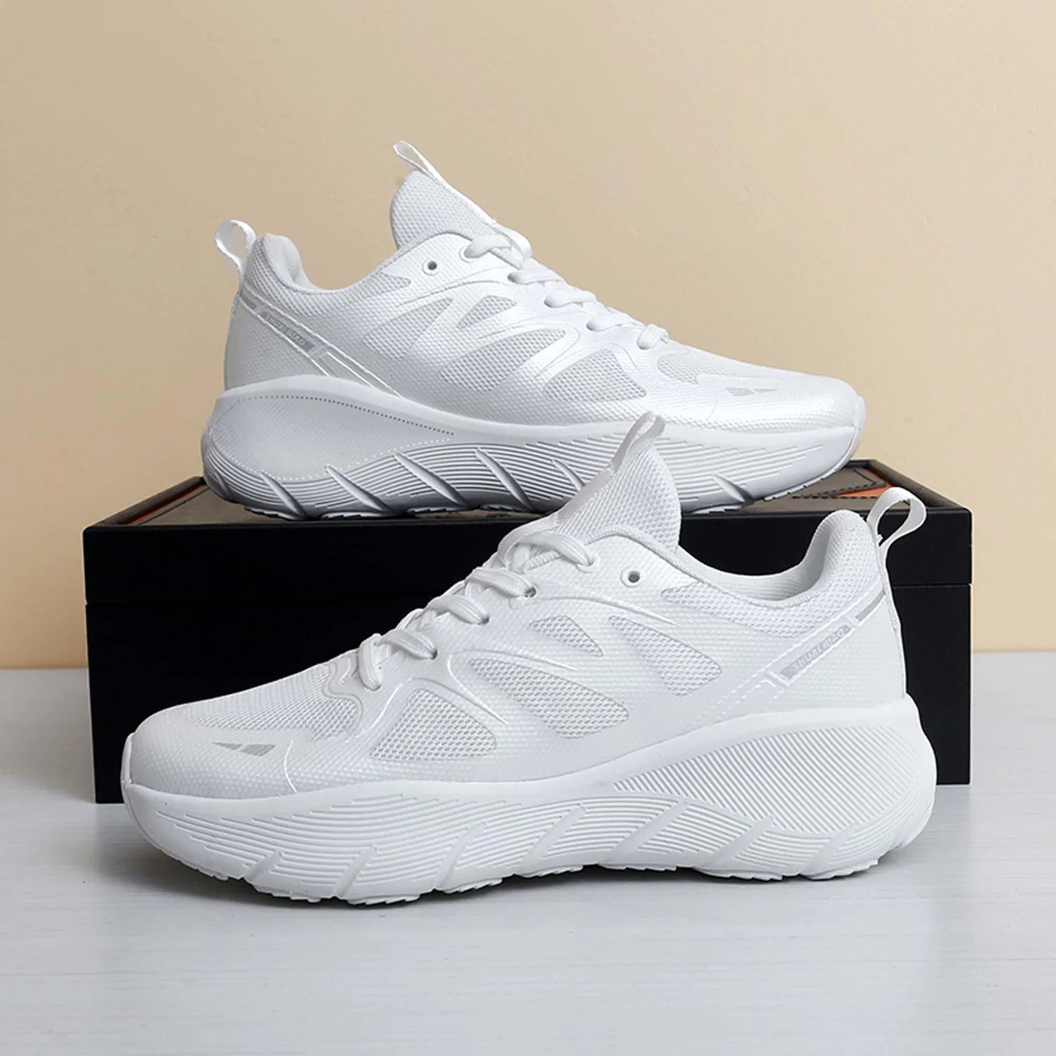 Детские высокие баскетбольные кроссовки с вентиляцией EmpressStride, White — фото 2