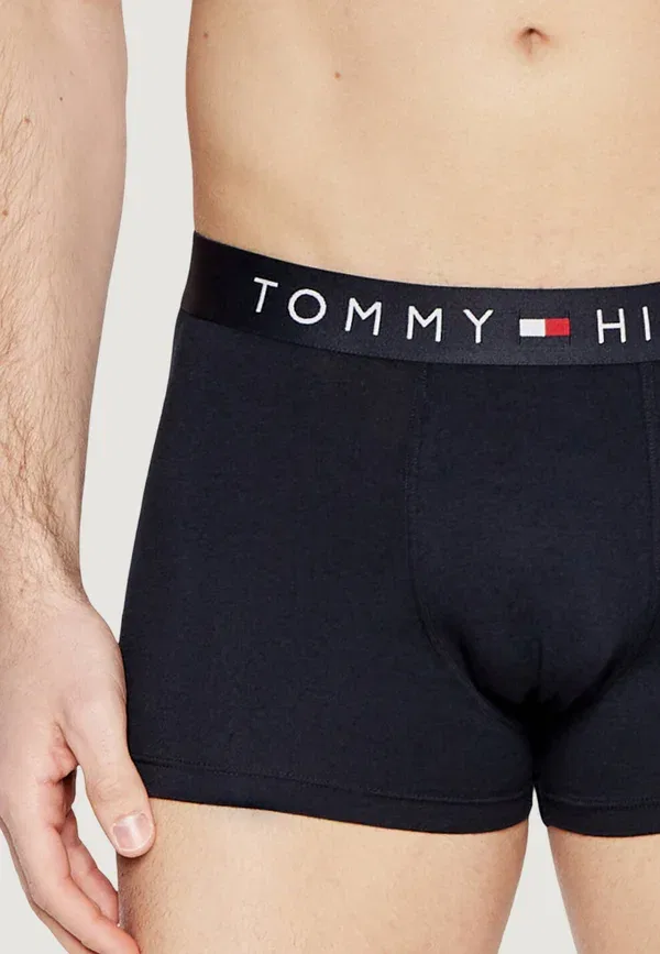 Комплект трусов Tommy Hilfiger TH Original Logo Waistband, 3 предмета, черный — фото 3