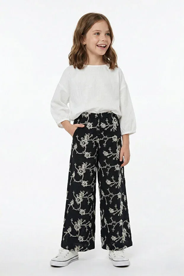 Детские брюки для девочек широкие с принтом Floral embroidered linen look girls' trousers Fulla Moda, Black