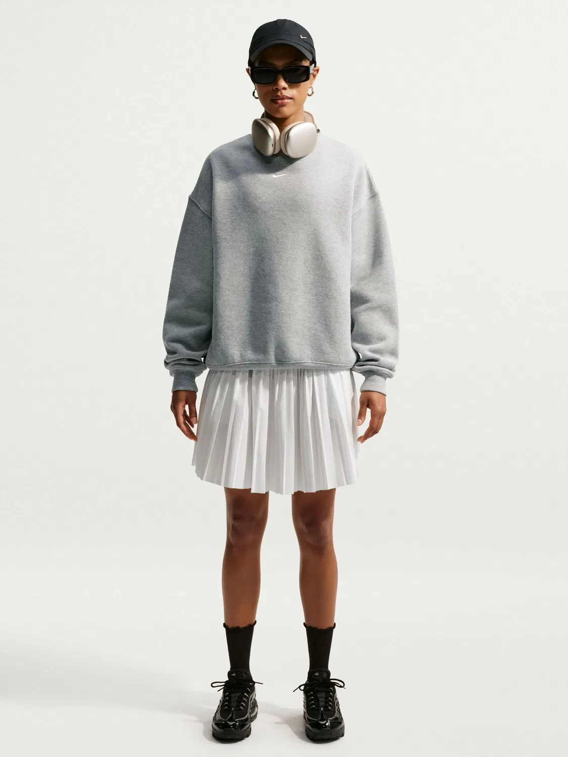 Свитшот женский, свободный крой, Studio Fleece Nike, серый — фото 3