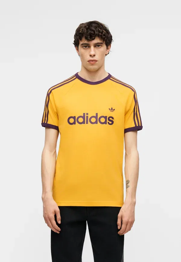 Футболка с принтом Ringer Adidas Originals, желтый — фото 3