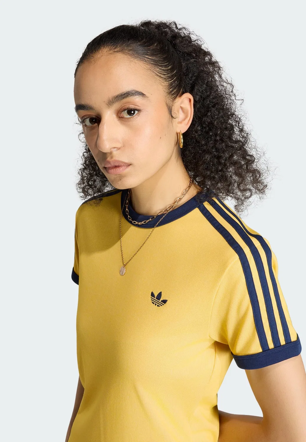 Футболка Adidas Originals Cali желтого цвета — фото 4