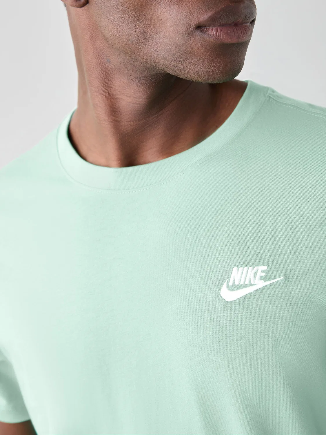 Футболка Nike Club, Barely Green — фото 3