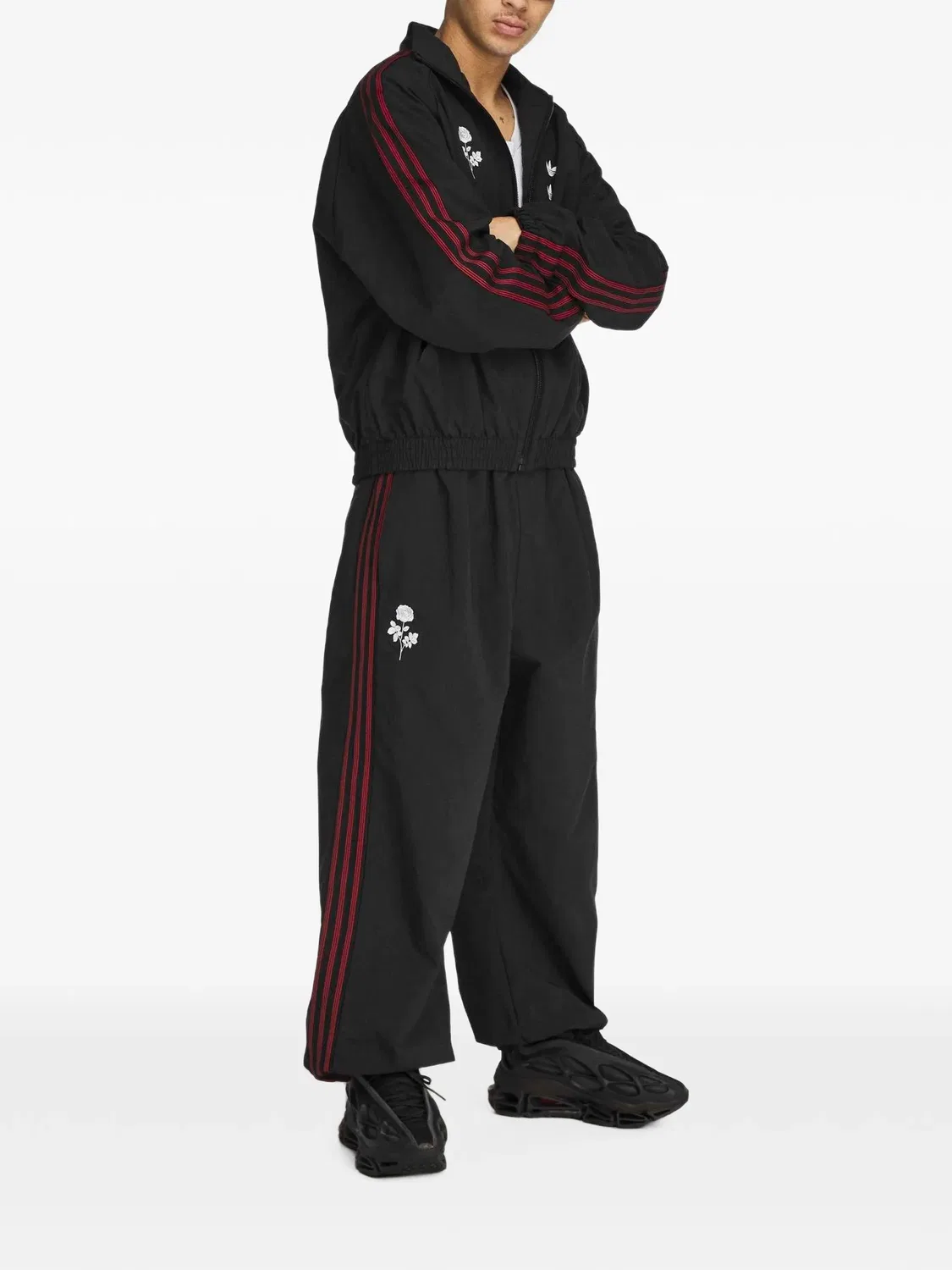 Тканая спортивная куртка черная Adidas, черный — фото 3