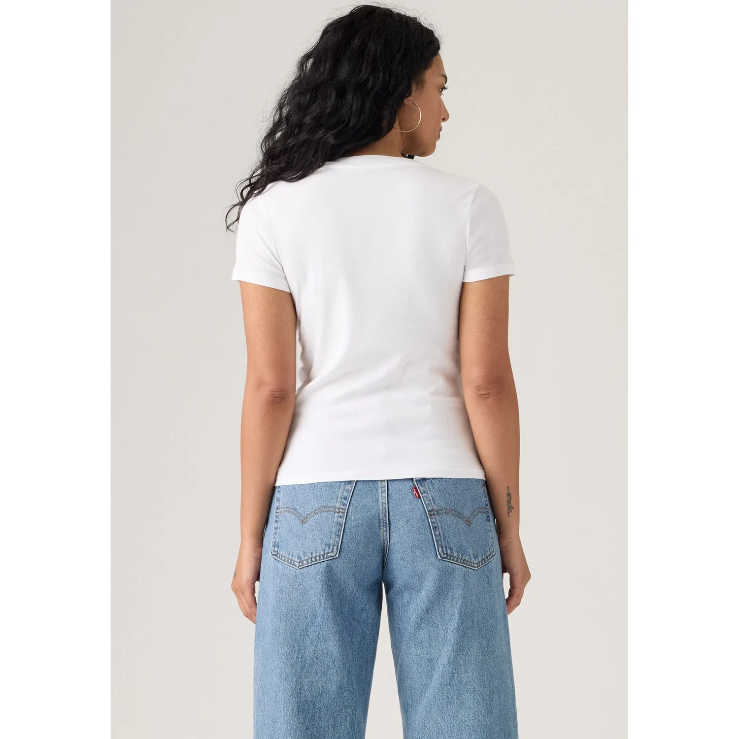 Женские приталенные футболки с логотипом Levi's, 2 Pack — фото 4