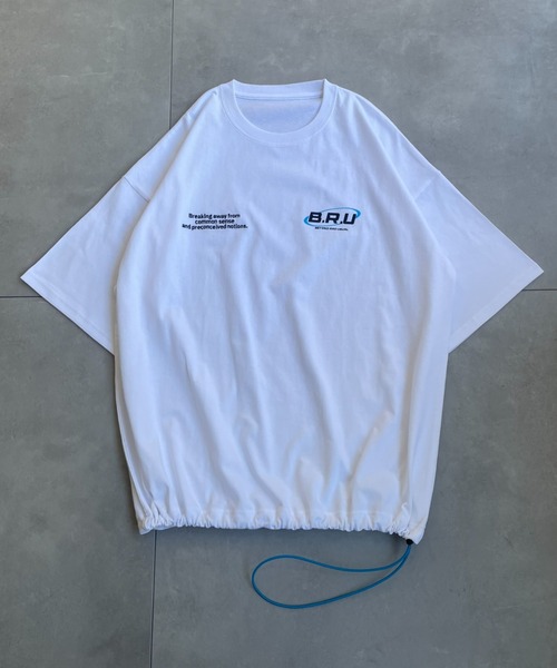 

Футболка, крой оверсайз, бренд B.R.U, цвет белый