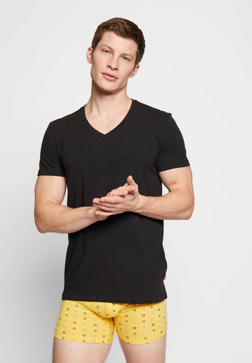 

Майка/рубашка MEN V-NECK 2 PACK Levi's, цвет jet black