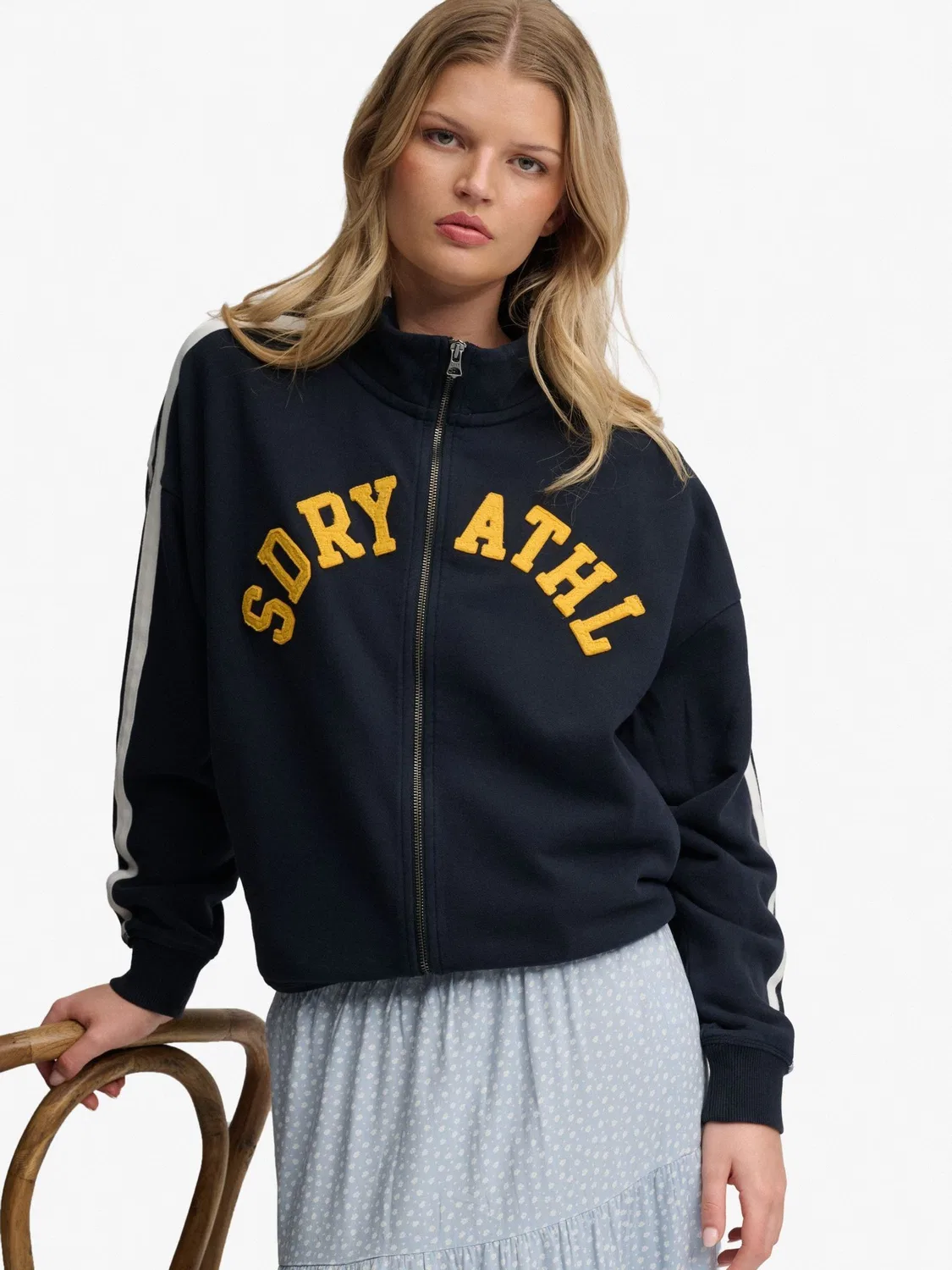 Толстовка с молнией Athletic Essentials Appliqué Loose Zip Superdry, синий