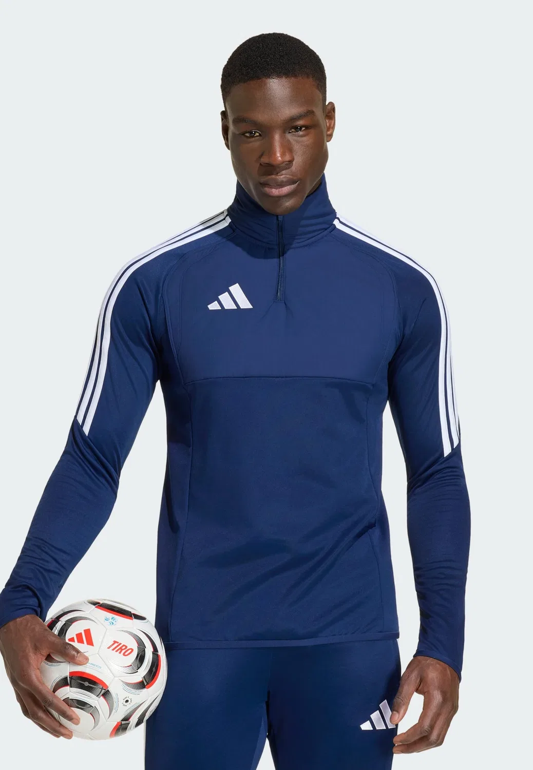 Спортивная футболка Adidas Performance Shirt Tiro26 темно-синего цвета — фото 2