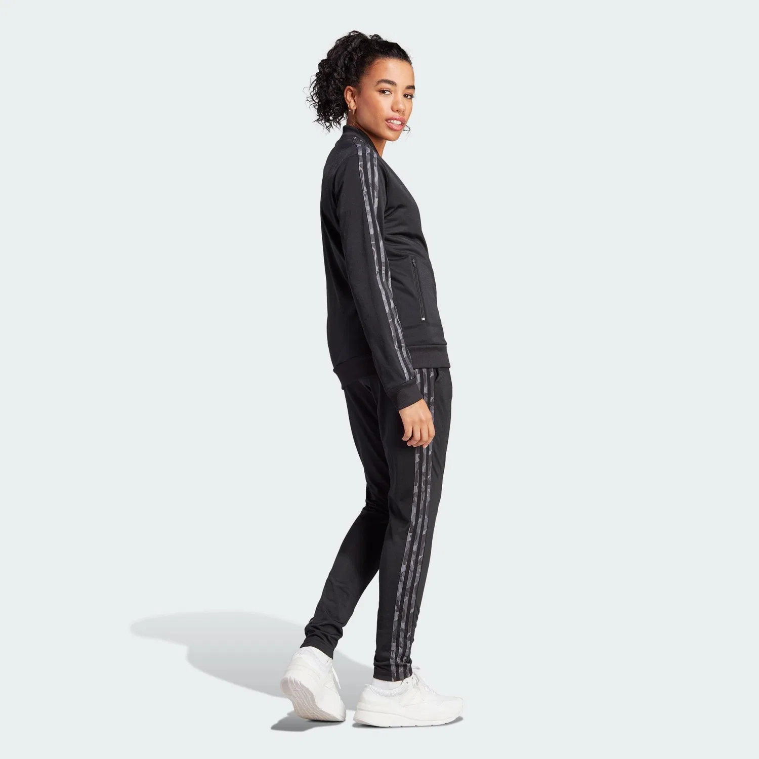 Мужской спортивный костюм с принтом Essentials 3-Streifen Adidas, Schwarz Bunt — фото 3