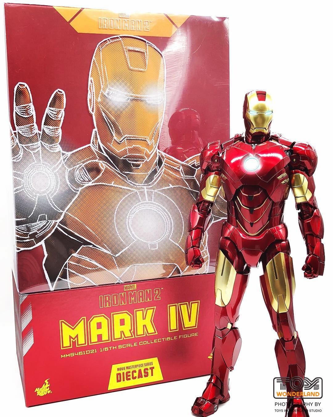 

Коллекционная фигурка Hot Toys Iron Man 2, Mark IV MMS461, 32 см