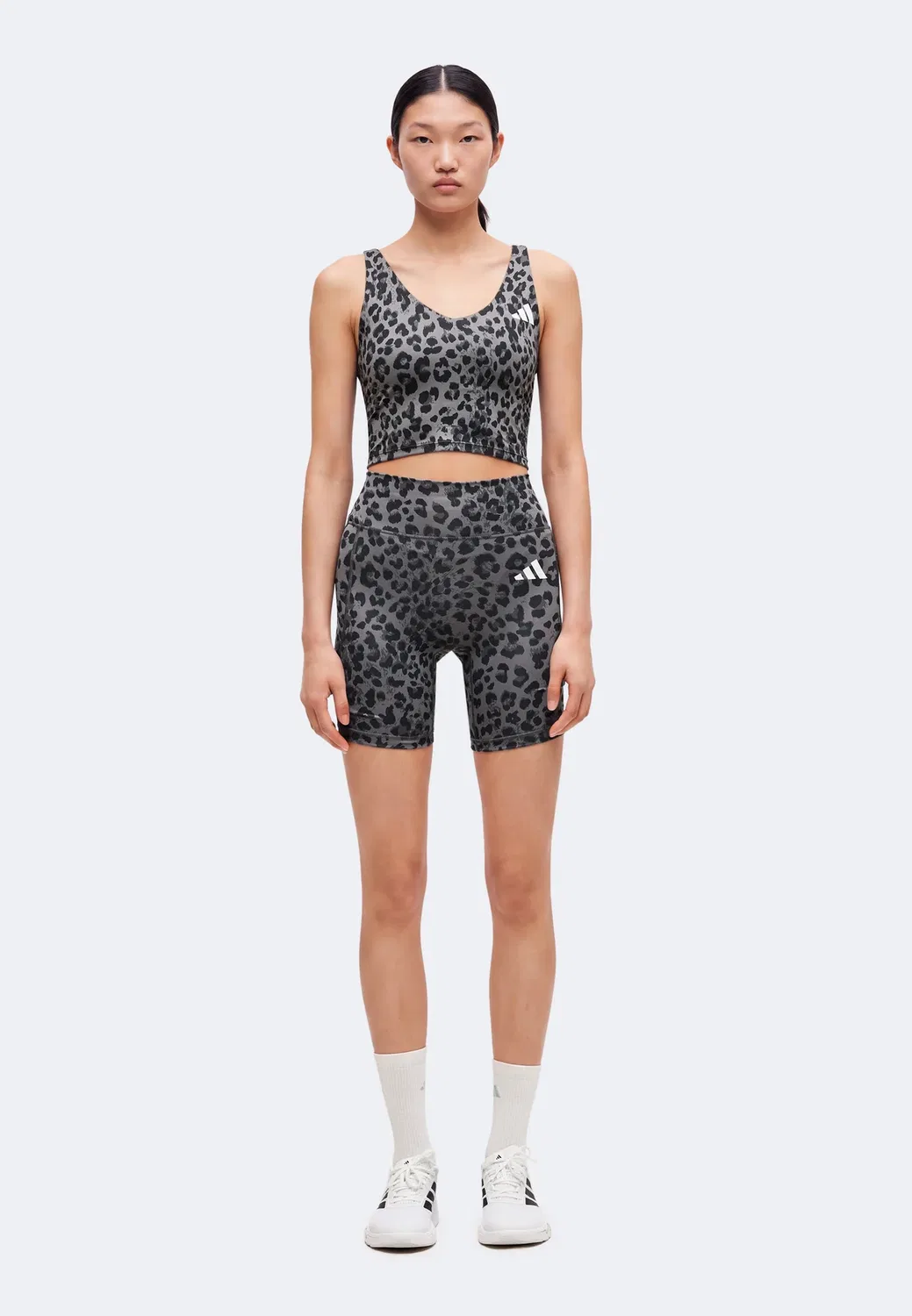 Спортивная майка с леопардовым принтом - необходимые вещи для тренировок Adidas Performance, Grey Four/Grey Six/Black — фото 2