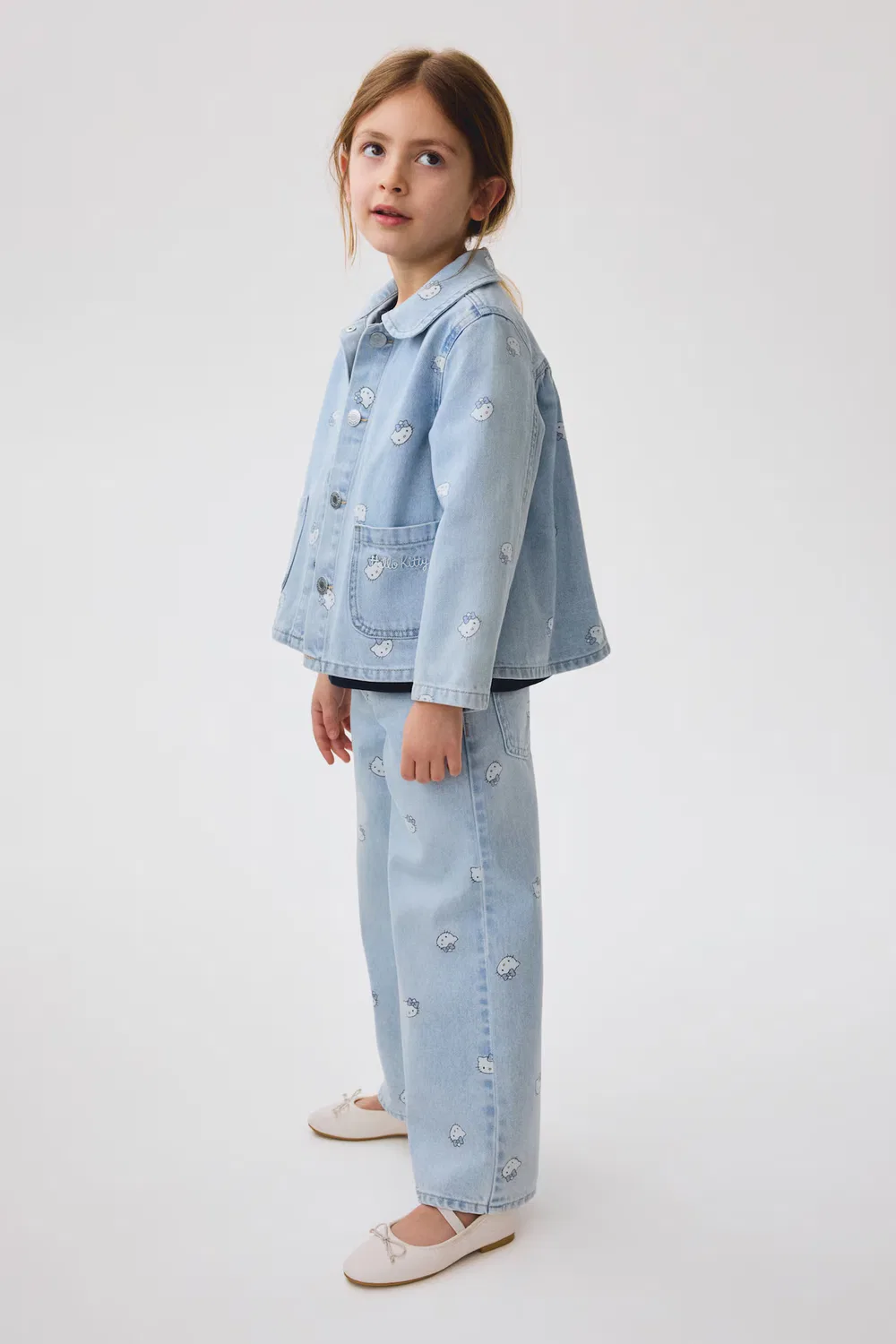 Джинсы с широкими штанинами и принтом H&M, Blasses Denimblau/Hello Kitty