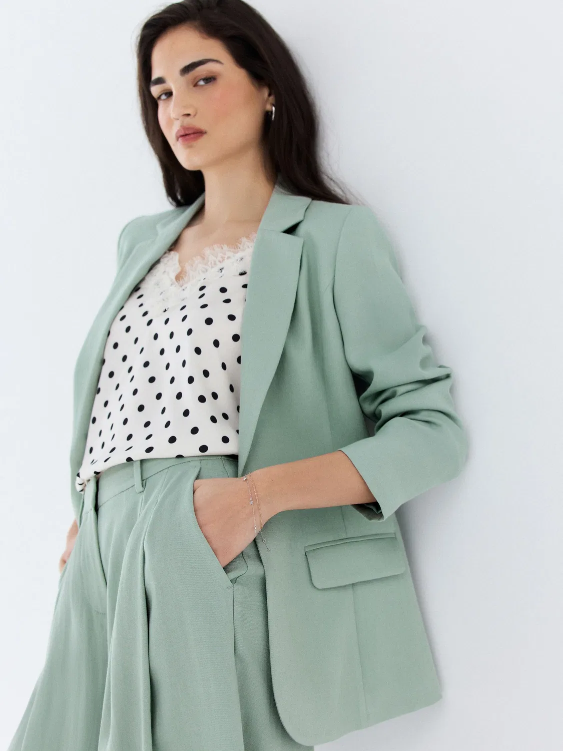 Блейзер однобортный из жатой ткани, Sage Green Next