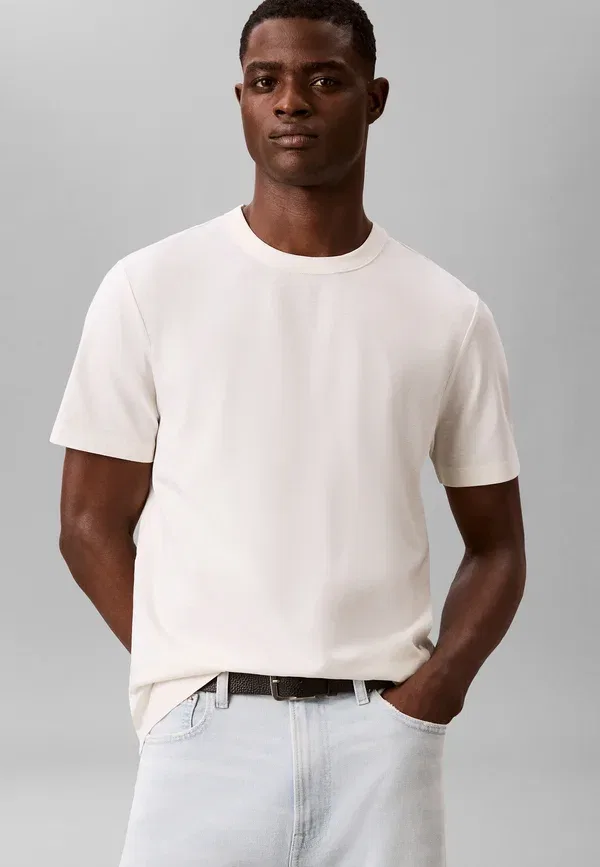 Футболка с круглым вырезом - простая футболка Calvin Klein, цвет tofu — фото 3