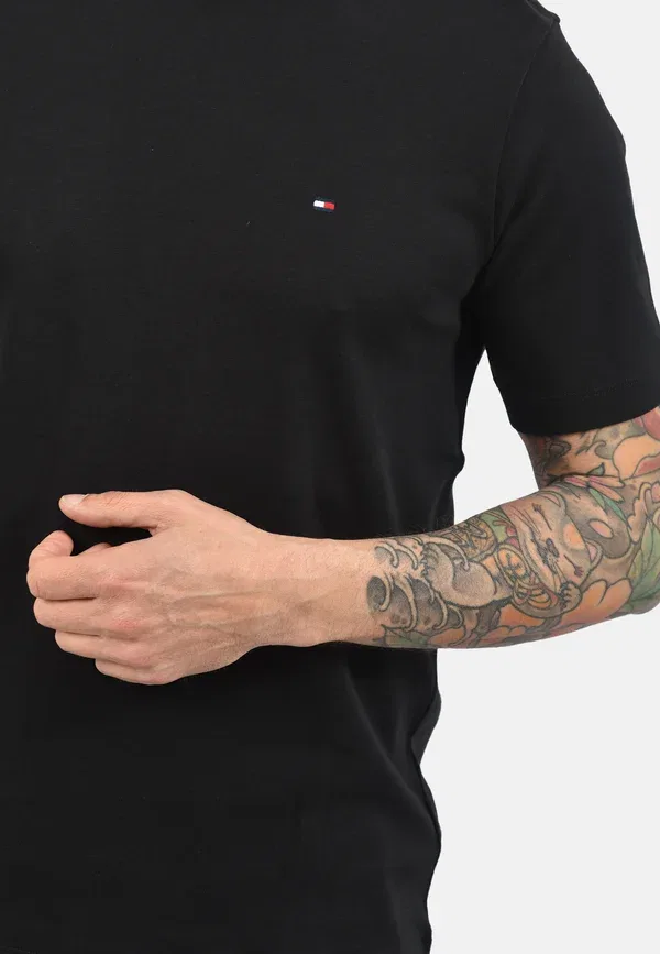 Футболка хлопковая Basic t-shirt Tommy Hilfiger, черный — фото 4