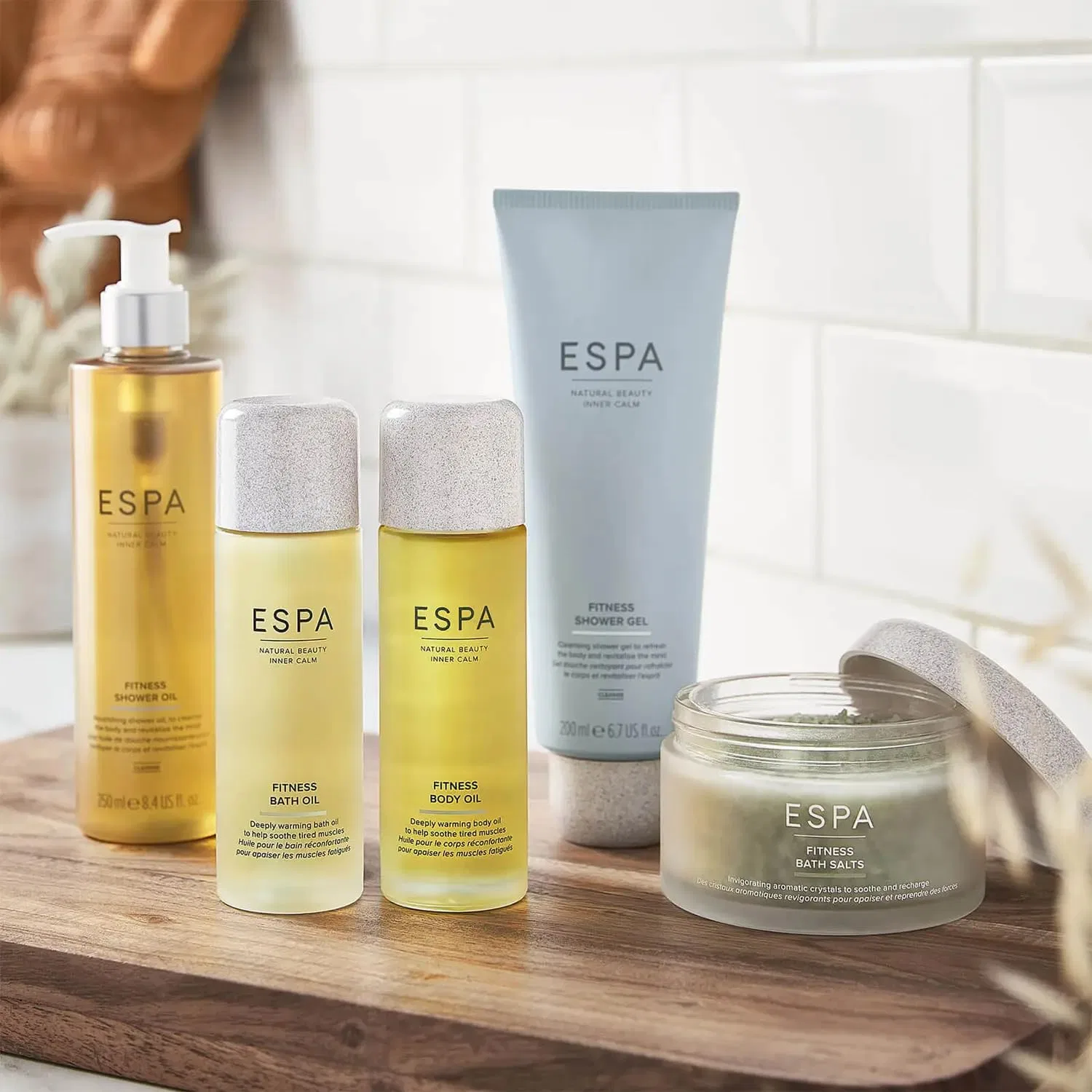 Масло для душа Fitness Shower Oil, ESPA, 250 мл, Eucalyptus, Clove Bud, Peppermint & Rosemary — фото 3