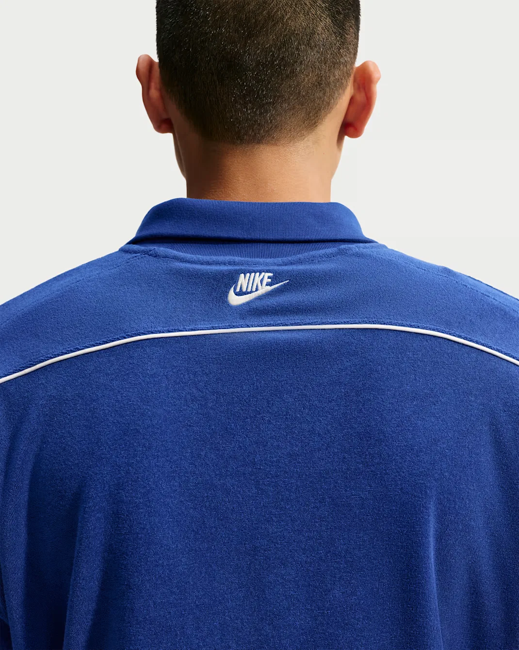 Мужская рубашка поло из французского махрового трикотажа Nike Sportswear Club, Deep Royal Blue/Phantom/White/Phantom — фото 2