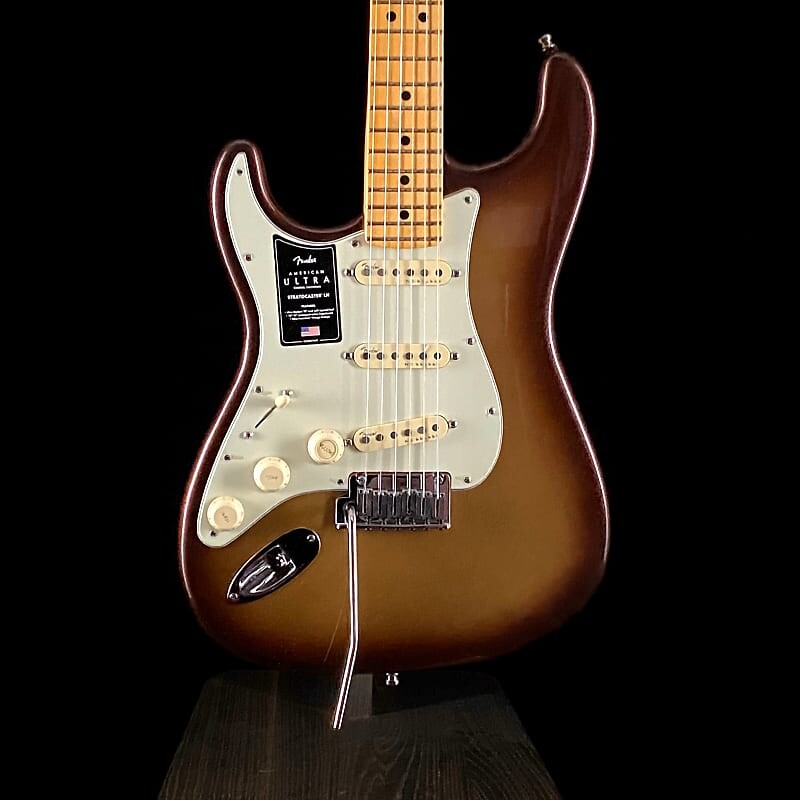 

Fender American Ultra Stratocaster | Левша (2650)