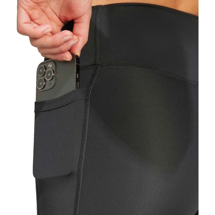 Леггинсы-шорты с карманом Optimé Essentials Stash Pocket 7-Inch Short Leggings adidas, Черный — фото 4