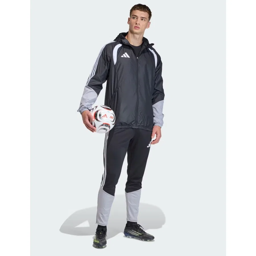 Мужская ветровка с капюшоном adidas TIRO26C Aw Jkt, Black Light Onix White — фото 3