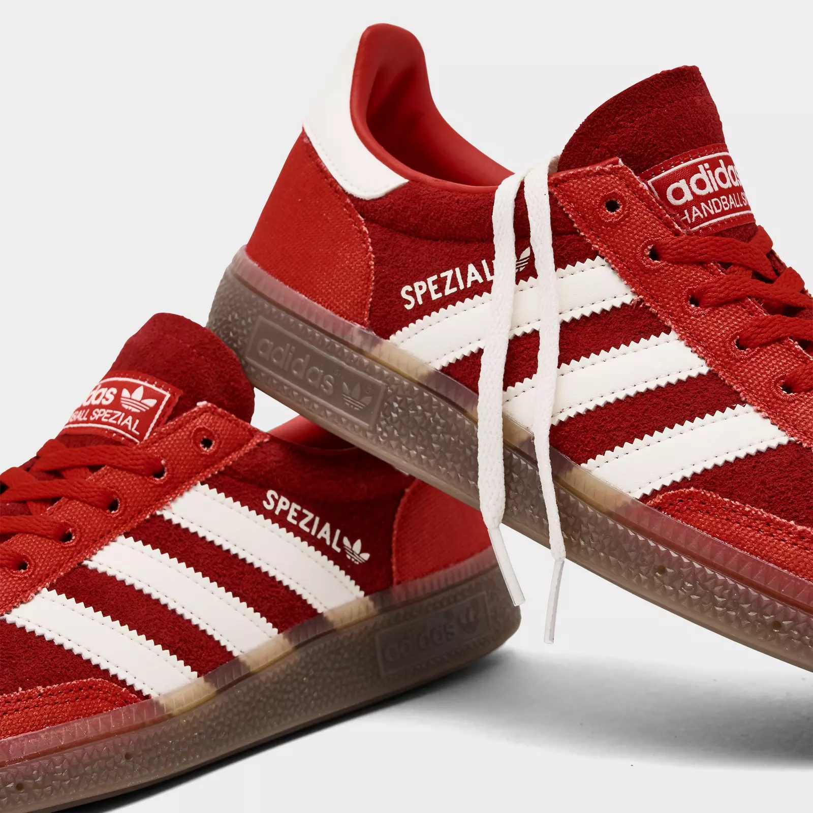 Кроссовки Women's adidas Originals Handball Spezial Casual, красный/белый — фото 3
