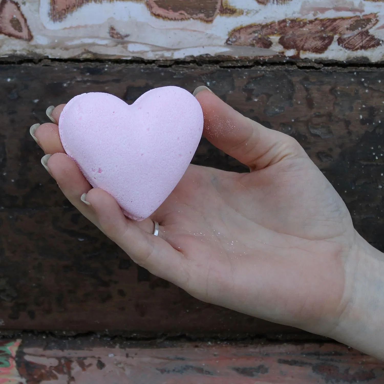 Бомбочка для ванны Love Hearts Bubblegum, 1 шт Generic — фото 4