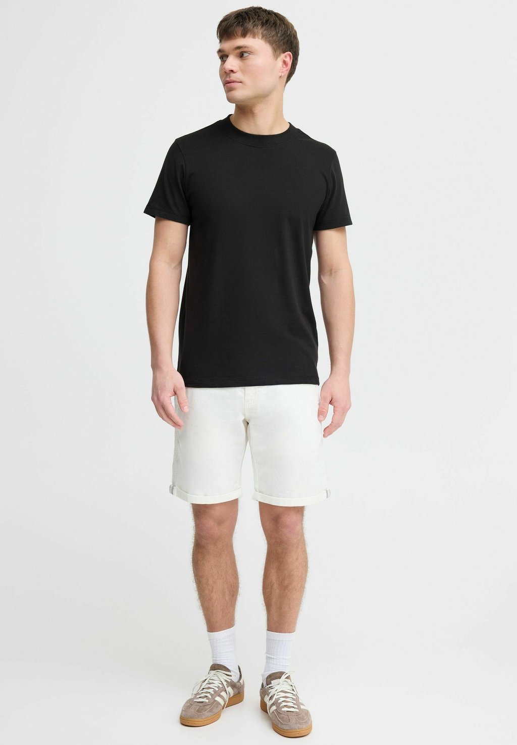 

Базовая футболка SDODIT 2-PACK Solid, черный