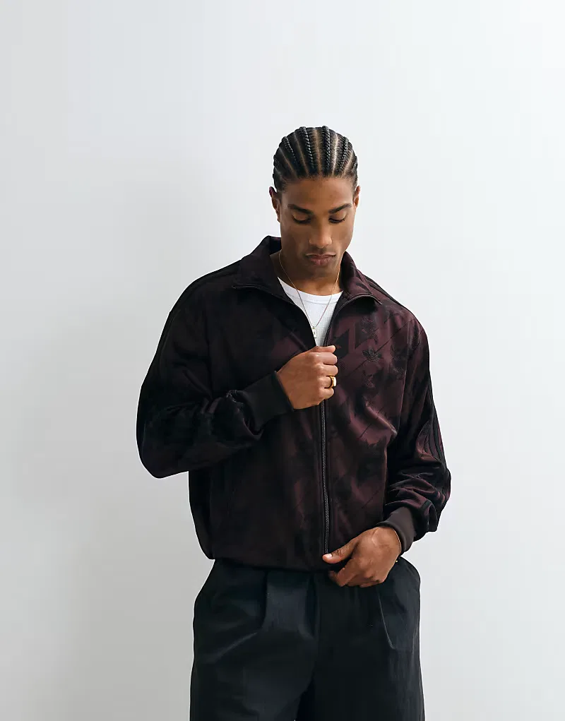 Куртка спортивная Firebird Adidas Originals, коричневый монограм — фото 4