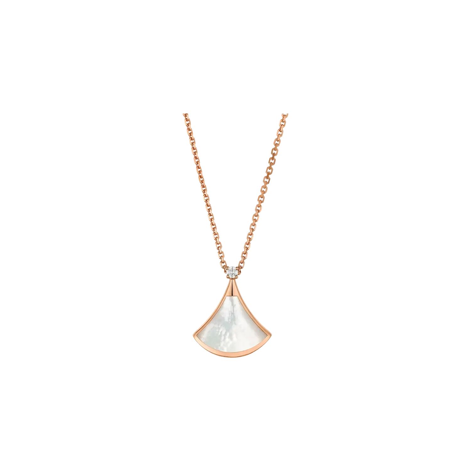 

Колье Bulgari Divas' dream из розового золота с бриллиантами и перламутром