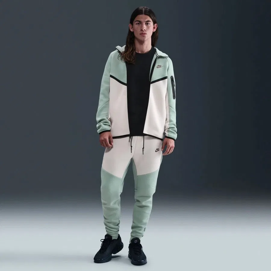 Мужской свитшот с капюшоном и молнией Tech Fleece Full-Zip Windrunner Nike, Кремово-зелено-черный