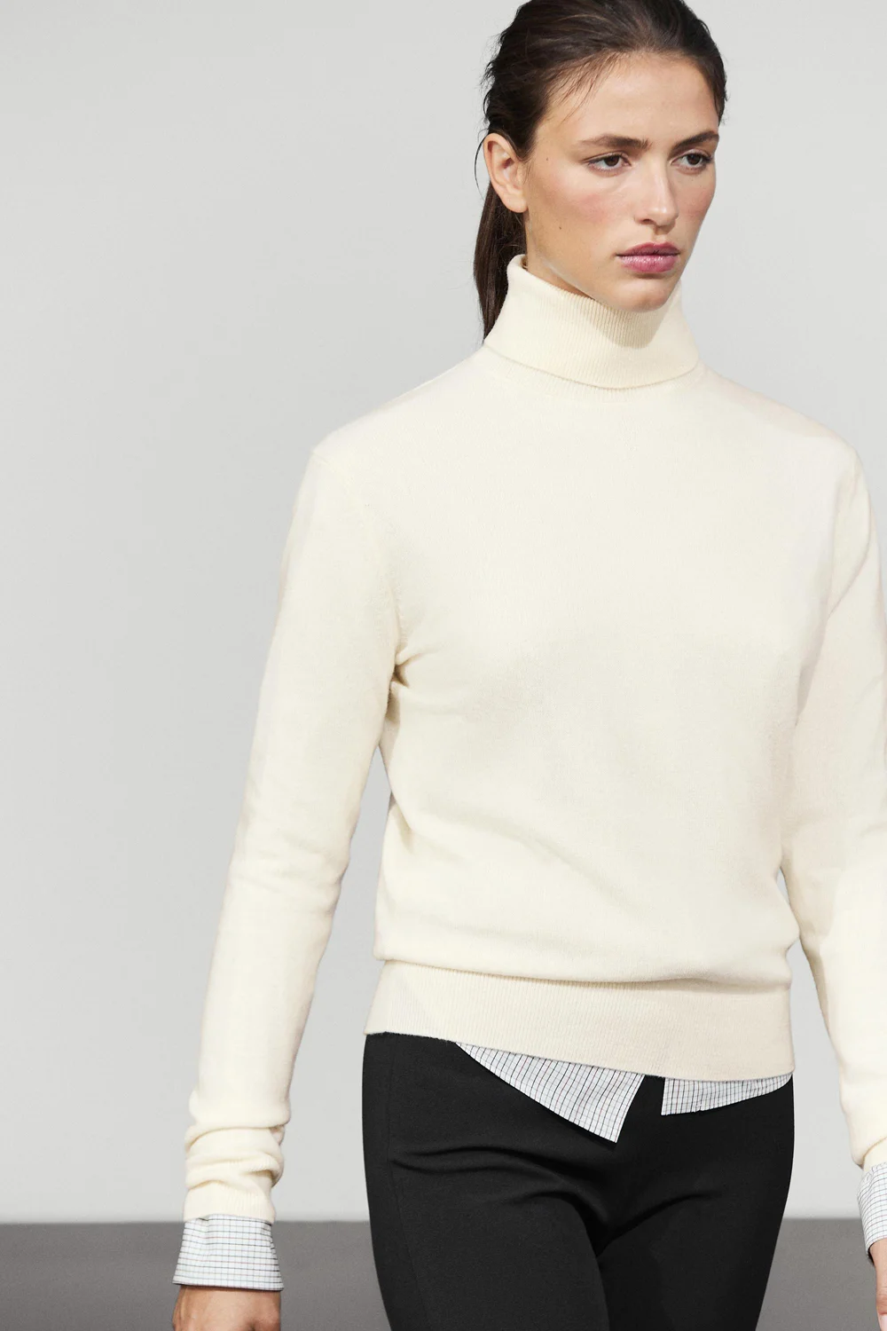 Свитер-водолазка Massimo Dutti Wool Blend Knit, кремовый — фото 2