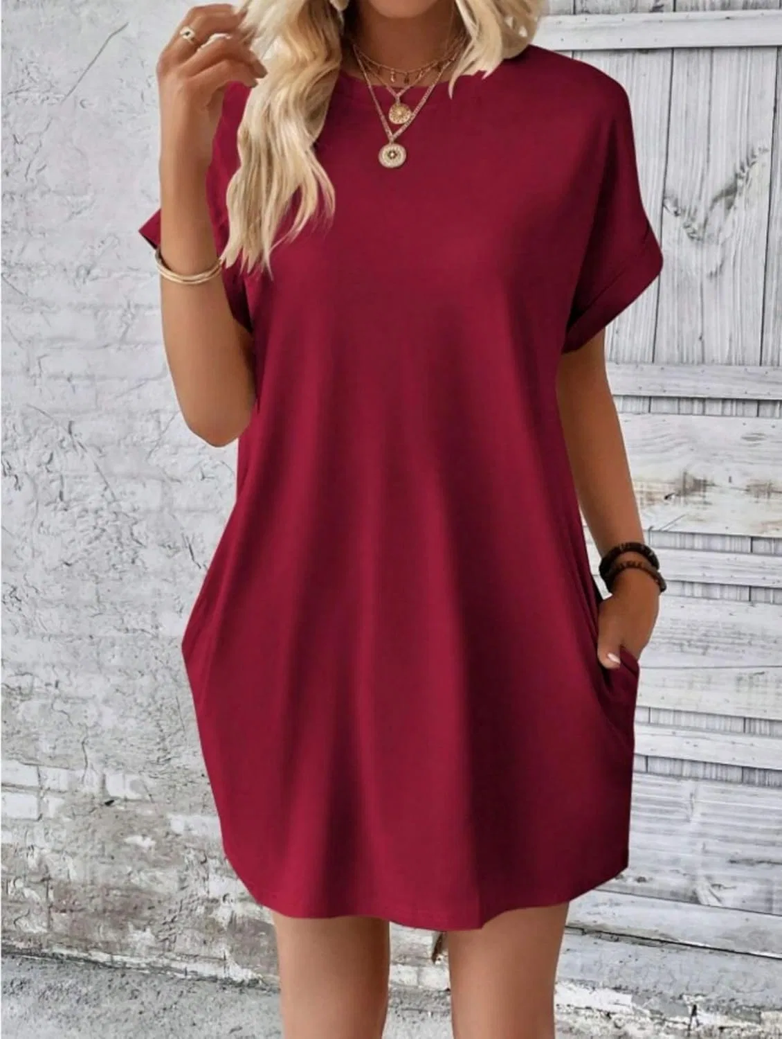 Женское мини-платье-футболка с коротким рукавом и карманами, Wine Red — фото 3