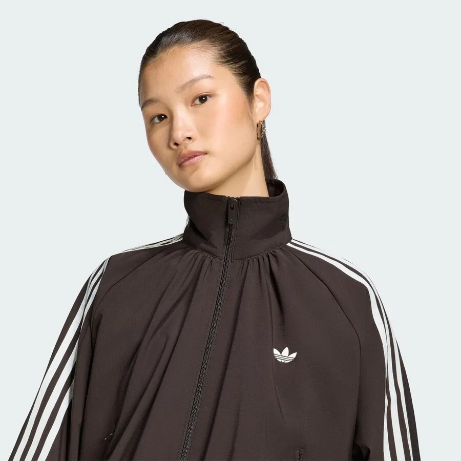 Куртка ADIDAS ORIGINALS Between-Season в шоколадном цвете — фото 4