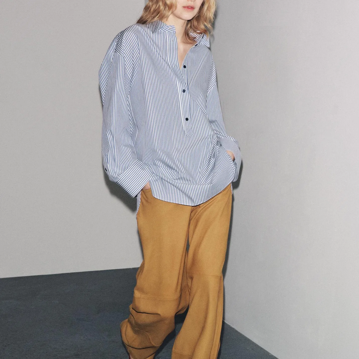 Женская рубашка поло с воротником White/Sea Blue ZARA, бело-голубая — фото 4