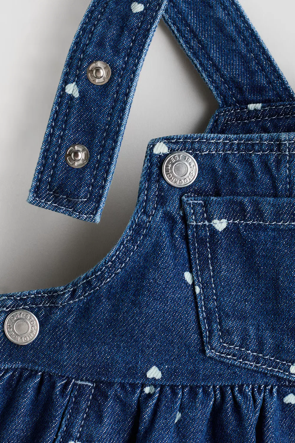 Комплект из двух предметов: сарафан и рубашка H&M, Denimblau/Herzen — фото 3
