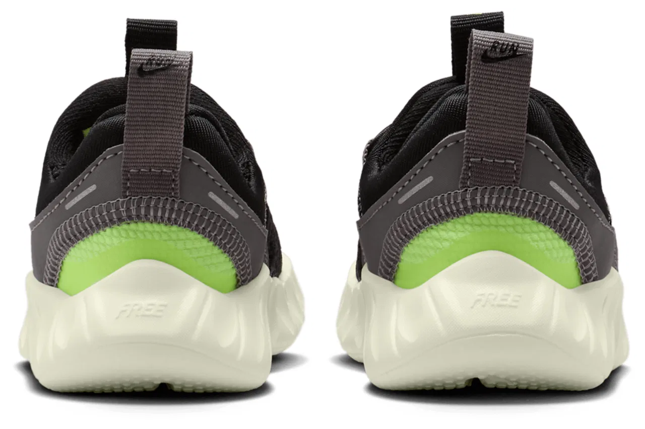 Беговые кроссовки для мальчиков Free Ride Nike, цвет Black/Saffron Quartz/Pencil Point — фото 3