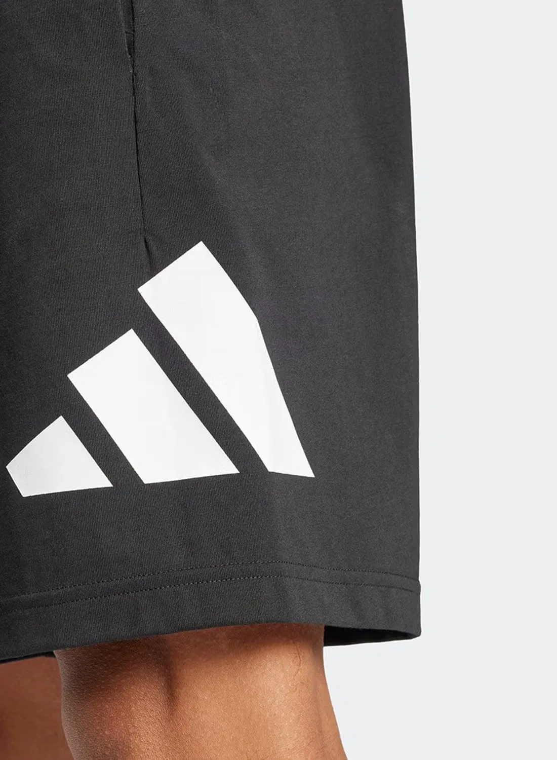 Шорты с крупным логотипом Essentials big logo single jersey shorts Adidas, черный — фото 3