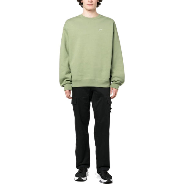 Толстовка solo swoosh fleece crewneck hoodie 'oil green' Nike, зеленый — фото 2