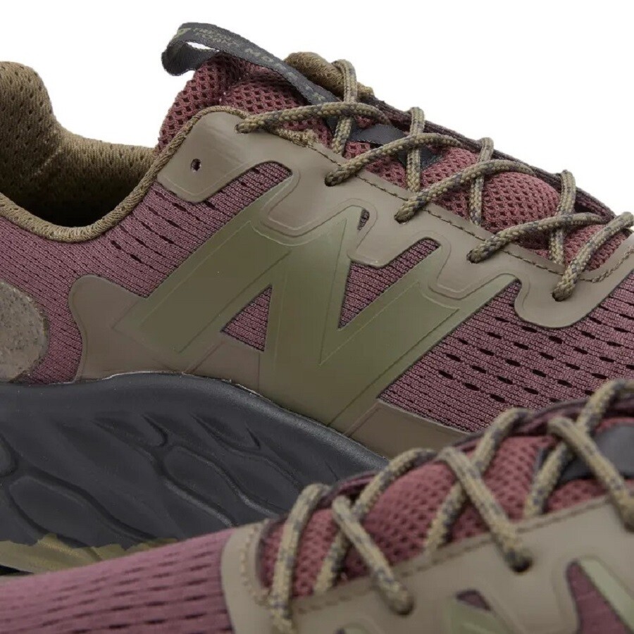 Кроссовки New Balance Mtmornad, фиолетовый, темно-зеленый — фото 2