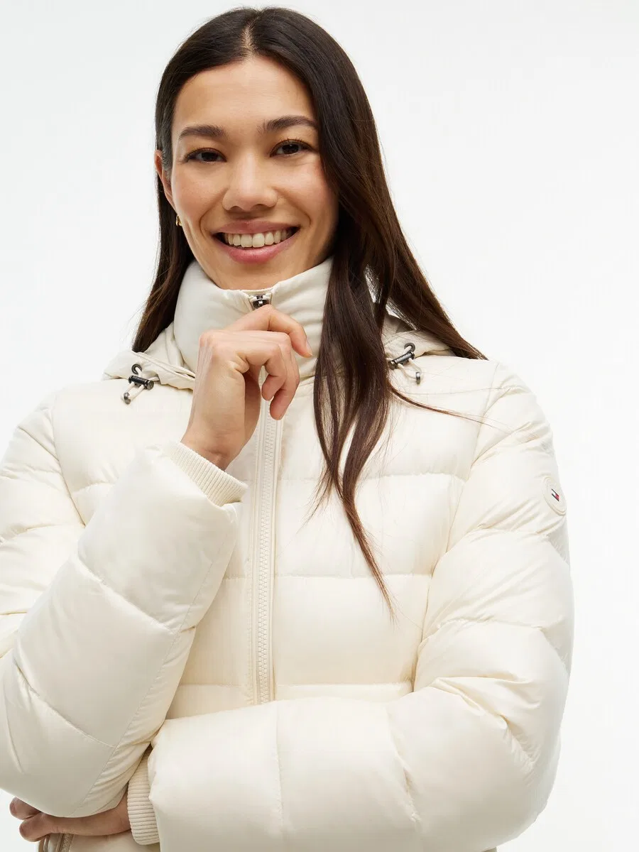 Зимняя куртка TOMMY HILFIGER кремового цвета — фото 3