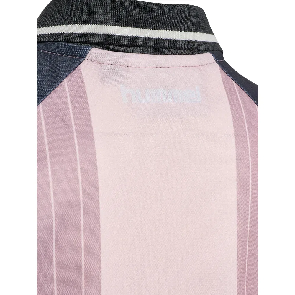 Детская футболка свободного кроя Hummel Loose Soccer с коротким рукавом, Pink — фото 3
